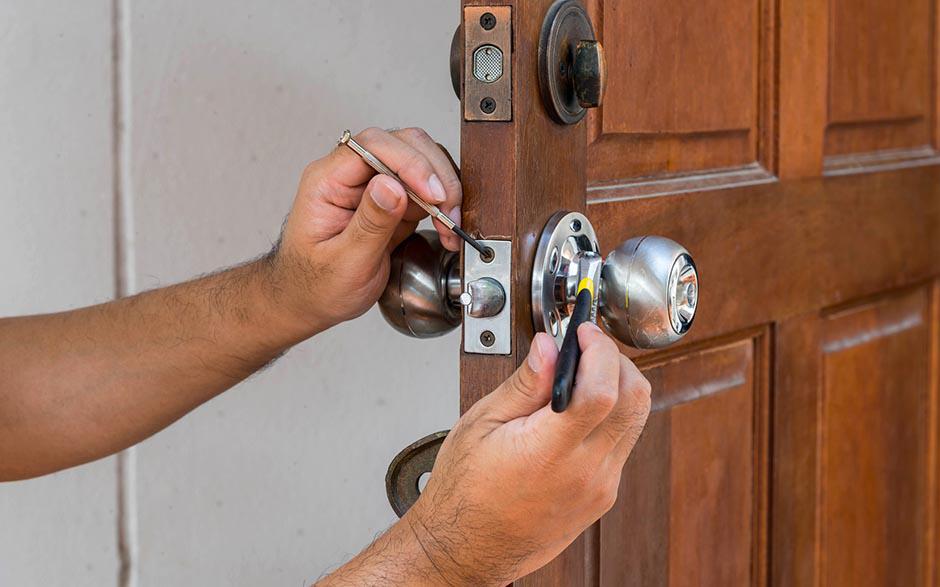 urgence serrurier prix changement serrure Menucourt